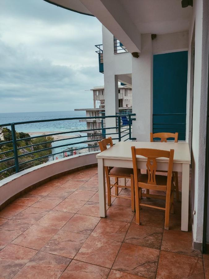 El Rio Apartments Σαράντα Εξωτερικό φωτογραφία